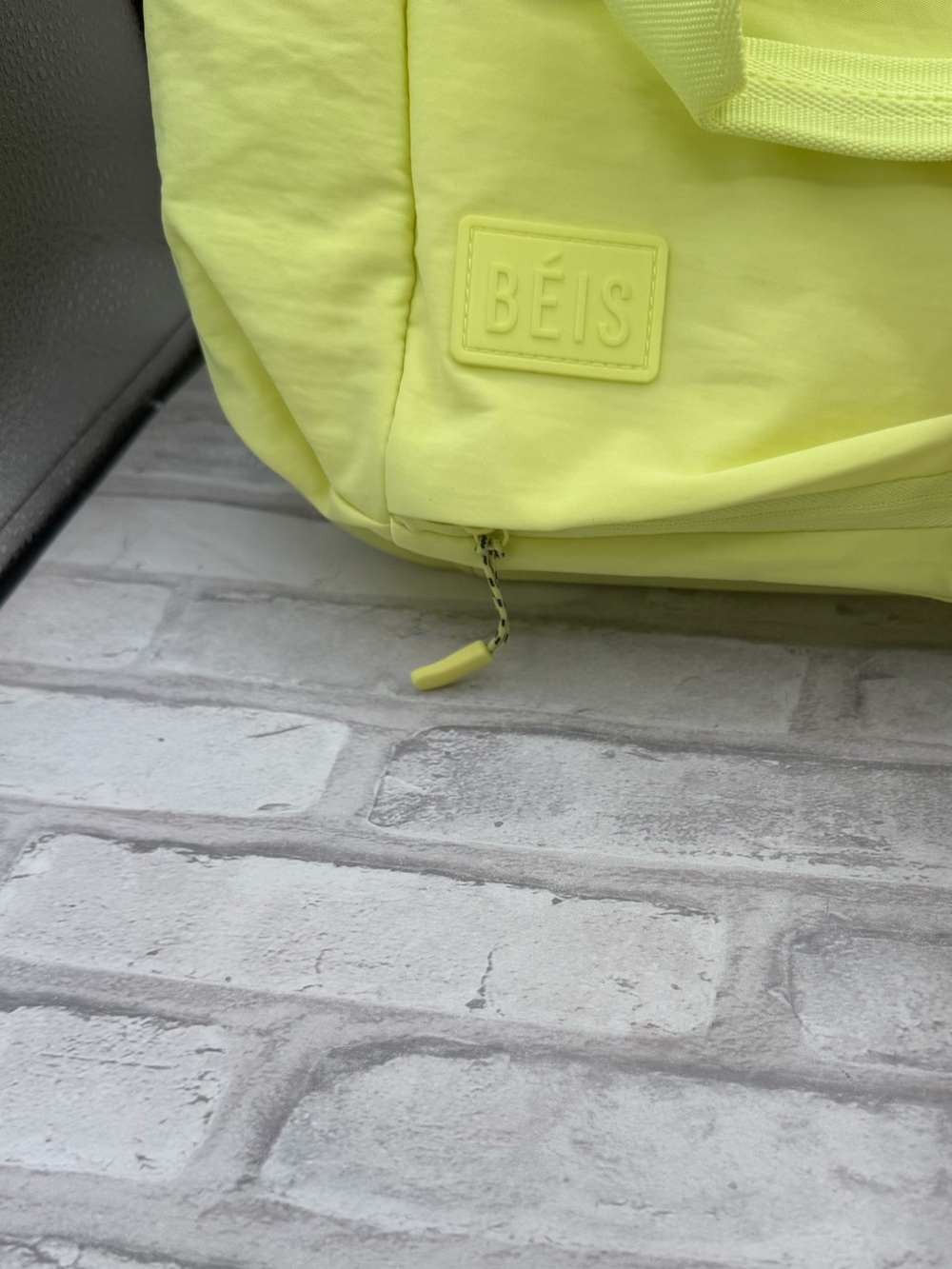 BEIS The Sport Tote In Limone - Picture 7 of 10